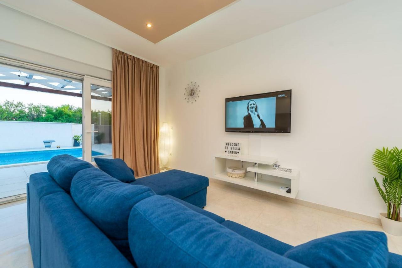 Villas Sabun - Modern House With Heated Pool Privlaka  Exterior foto